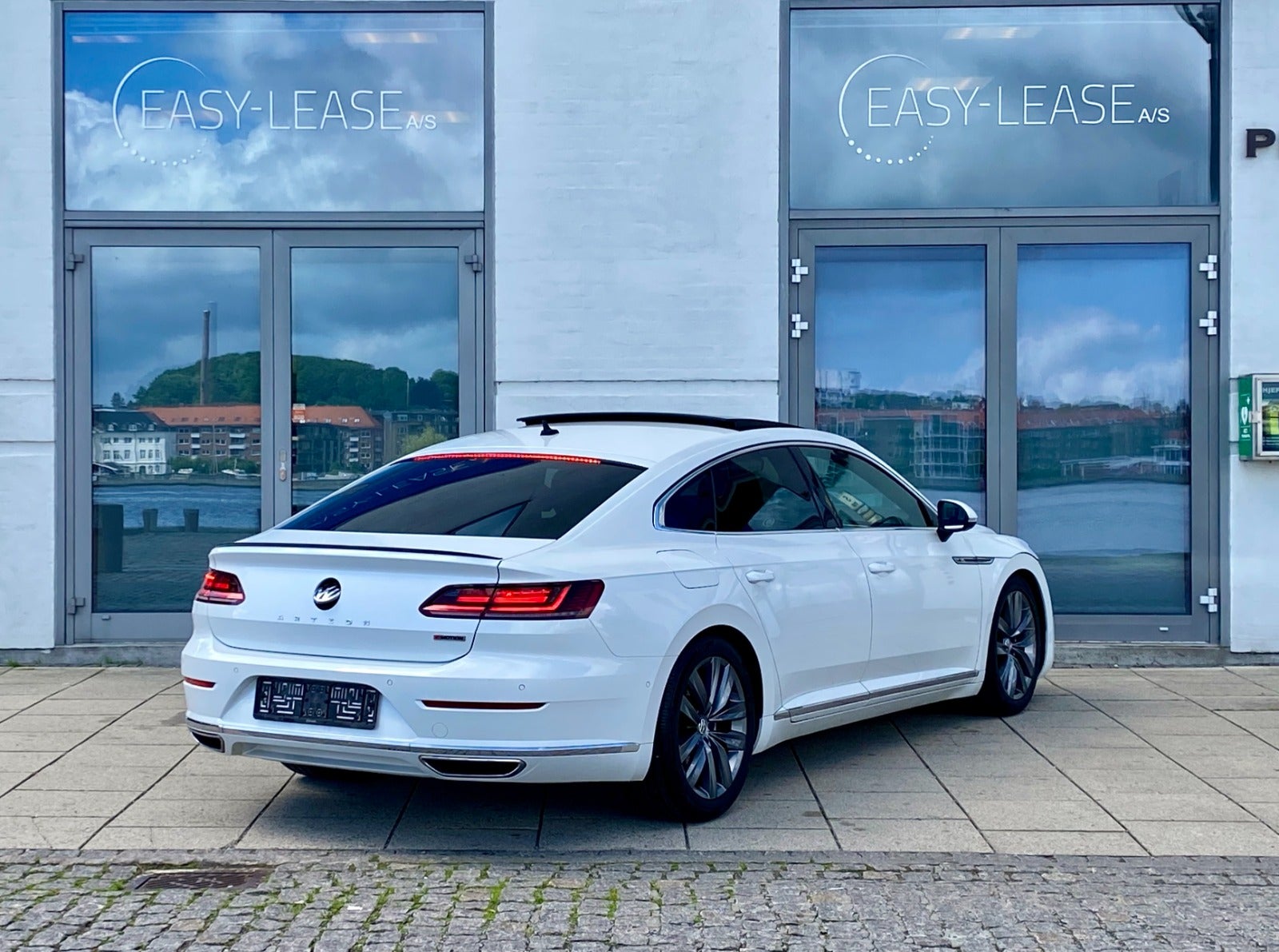 10294 | VW Arteon 2,0 TDi 240 R-line DSG 4Motion