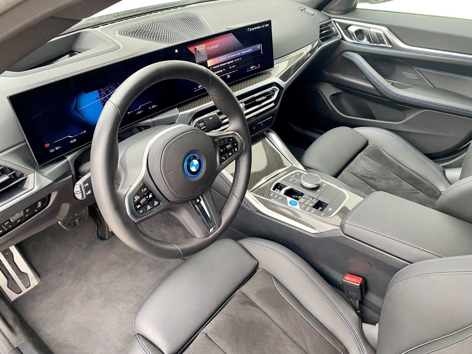 24068 | BMW i4  eDrive35 M-Sport