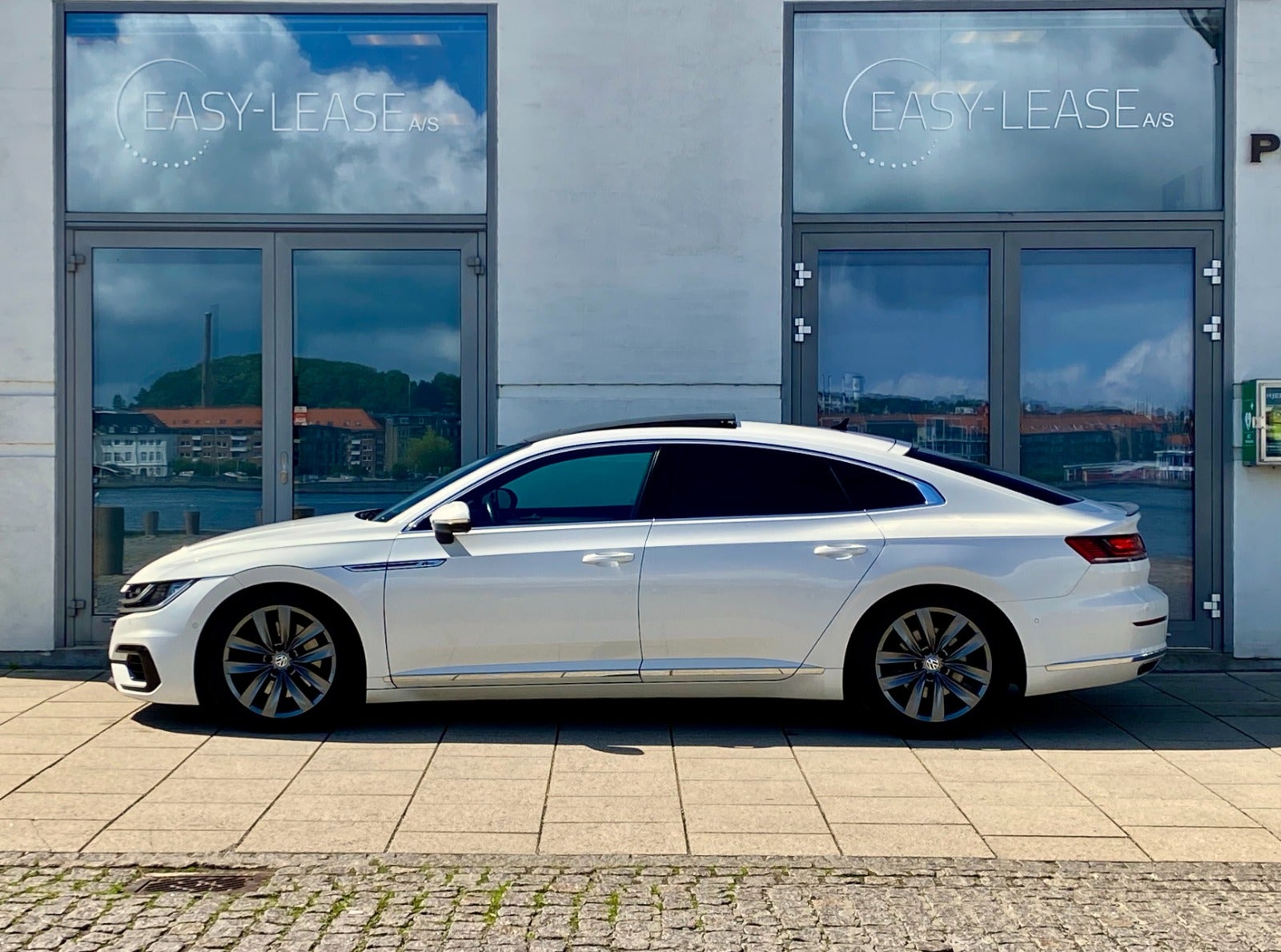 10294 | VW Arteon 2,0 TDi 240 R-line DSG 4Motion