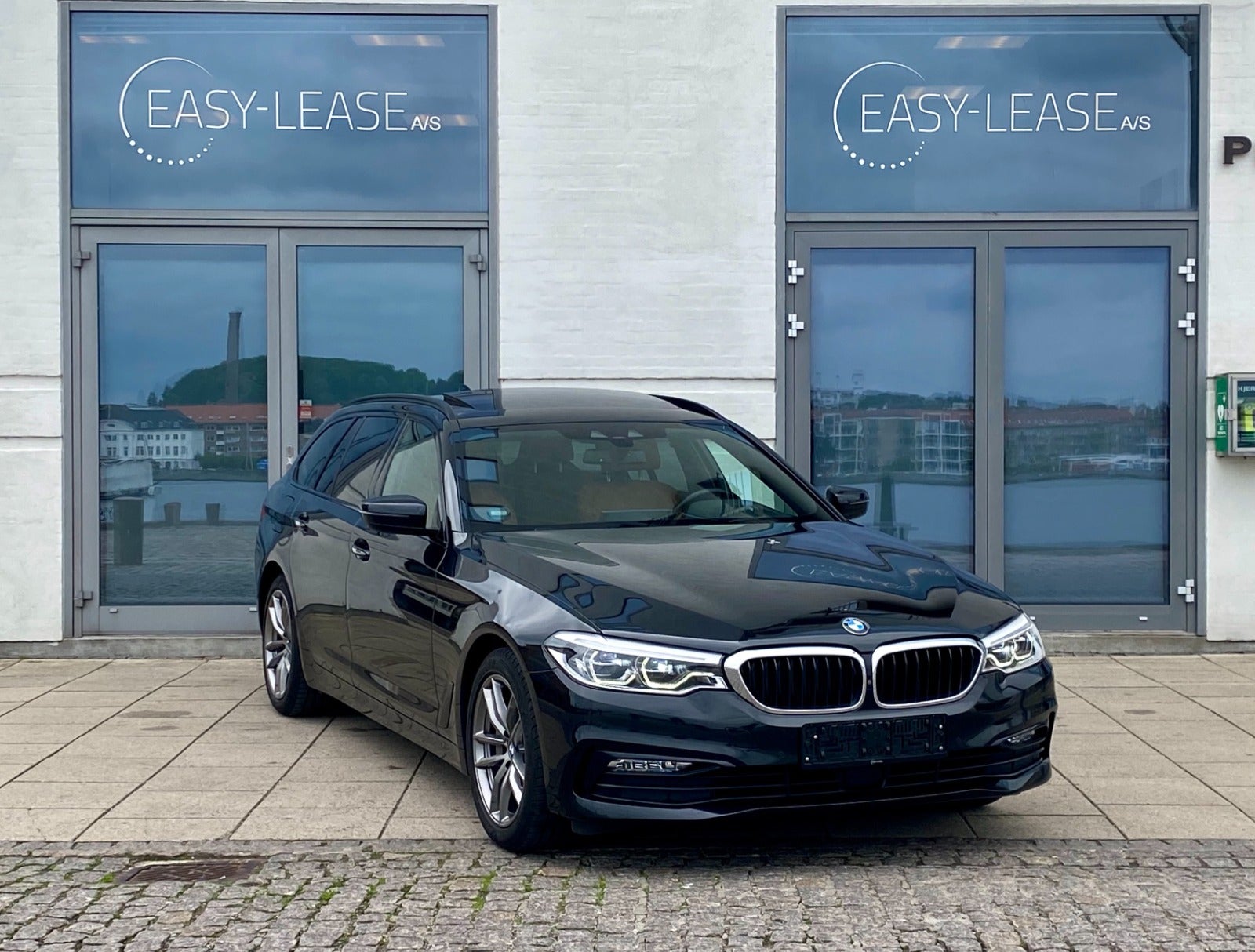 2589 | BMW 530d 3,0 Touring Sport Line aut.