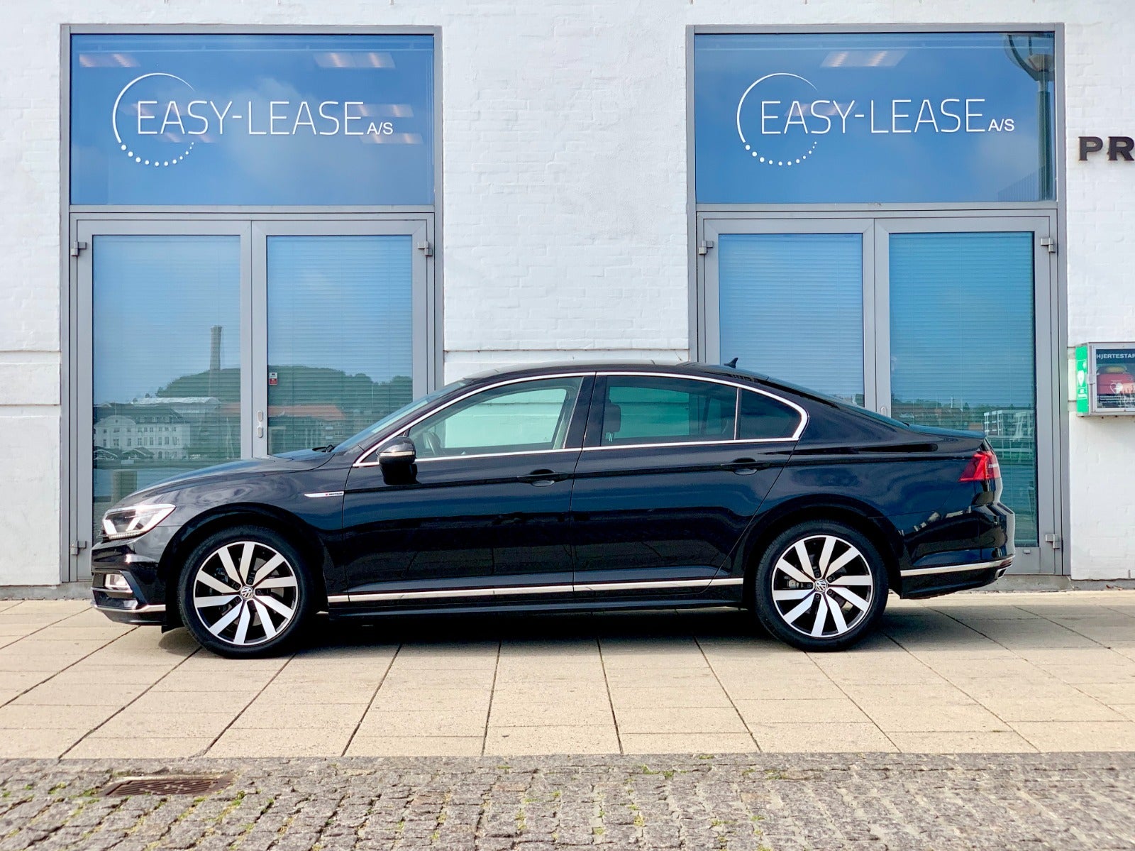 1632 | VW Passat 2,0 TDi 240 R-line DSG 4Motion