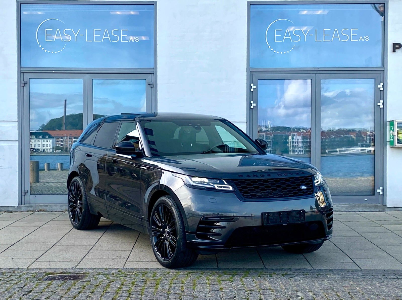 27296 | Land Rover Range Rover Velar 3,0 D300 R-Dynamic HSE aut.