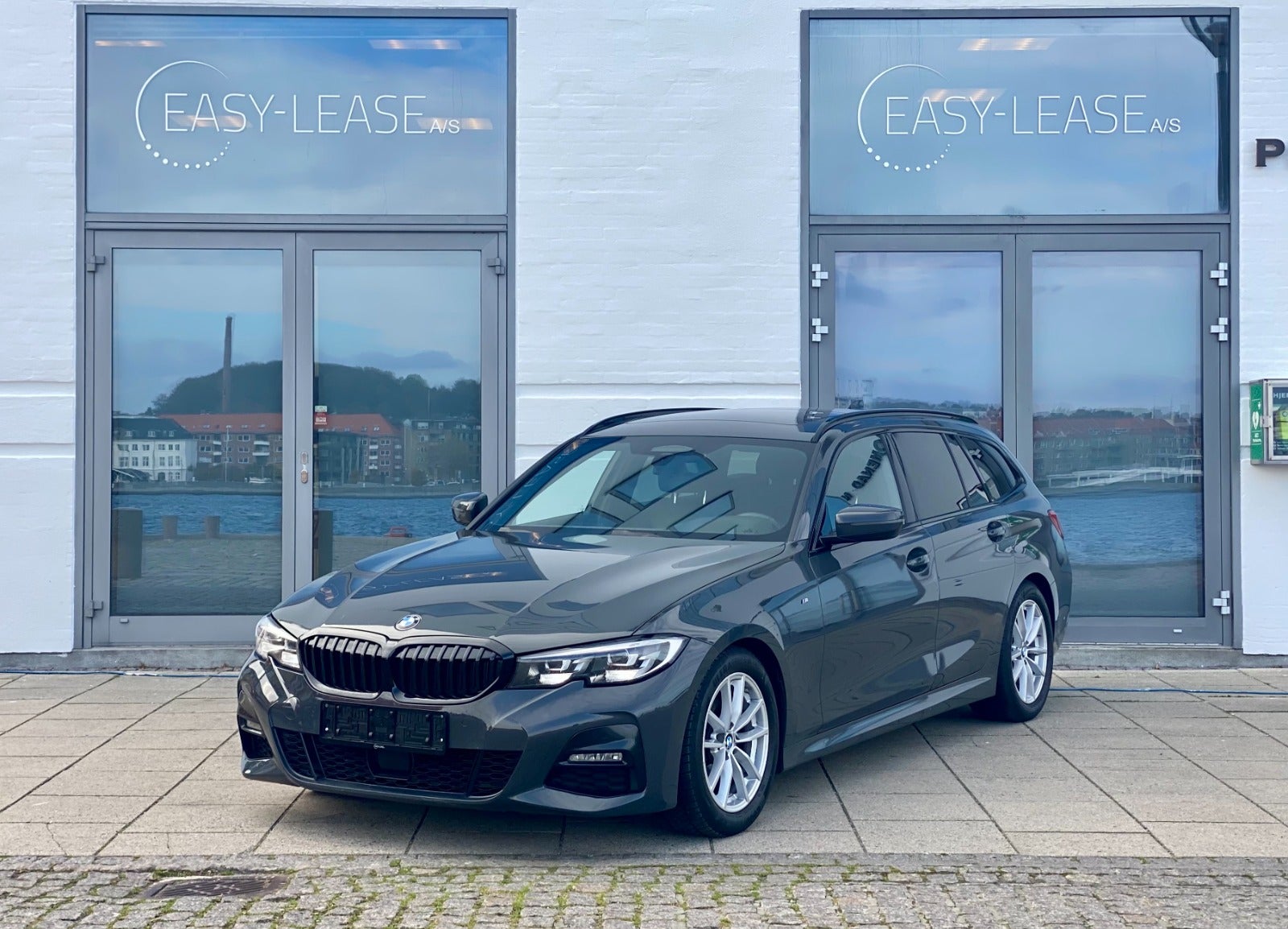 23719 | BMW 320d 2,0 Touring M-Sport aut.