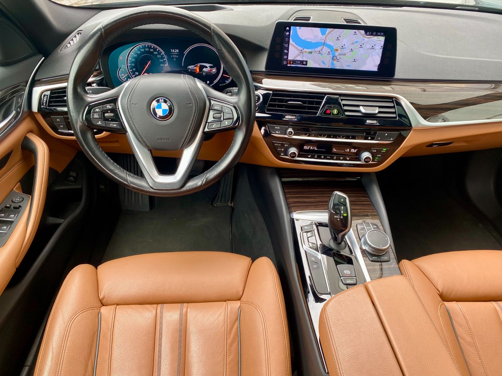 2589 | BMW 530d 3,0 Touring Sport Line aut.