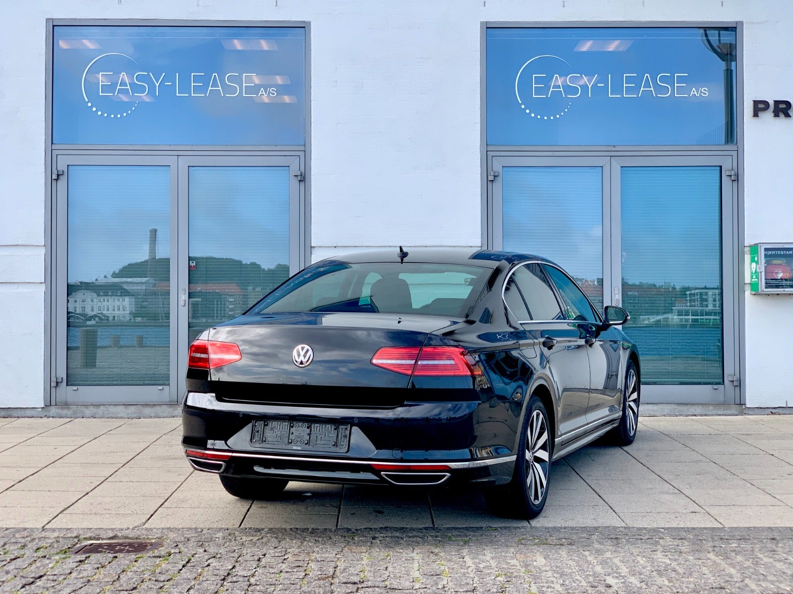 1632 | VW Passat 2,0 TDi 240 R-line DSG 4Motion