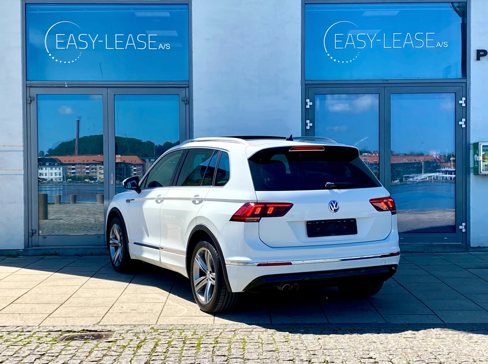 3595 | VW Tiguan 1,4 TSi 150 R-line 4Motion