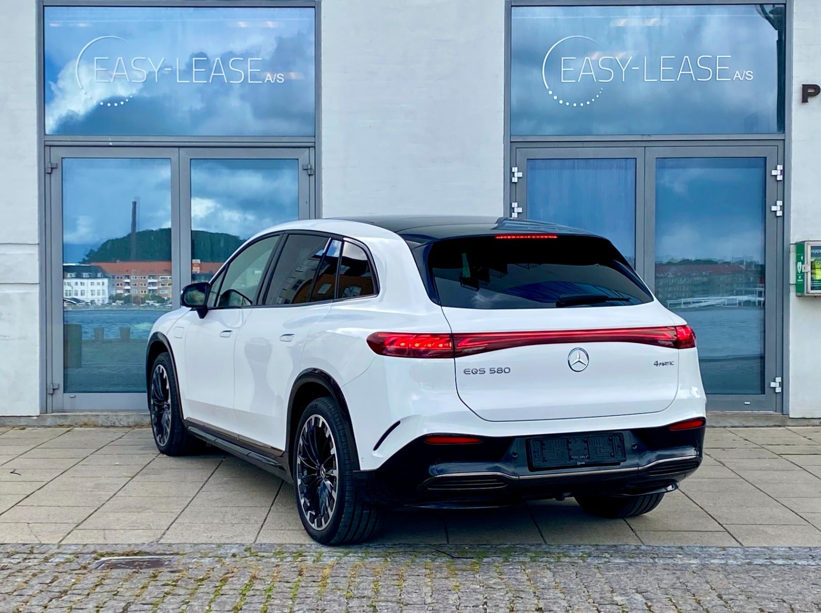 26420 | Mercedes EQS580 SUV  AMG Line 4Matic