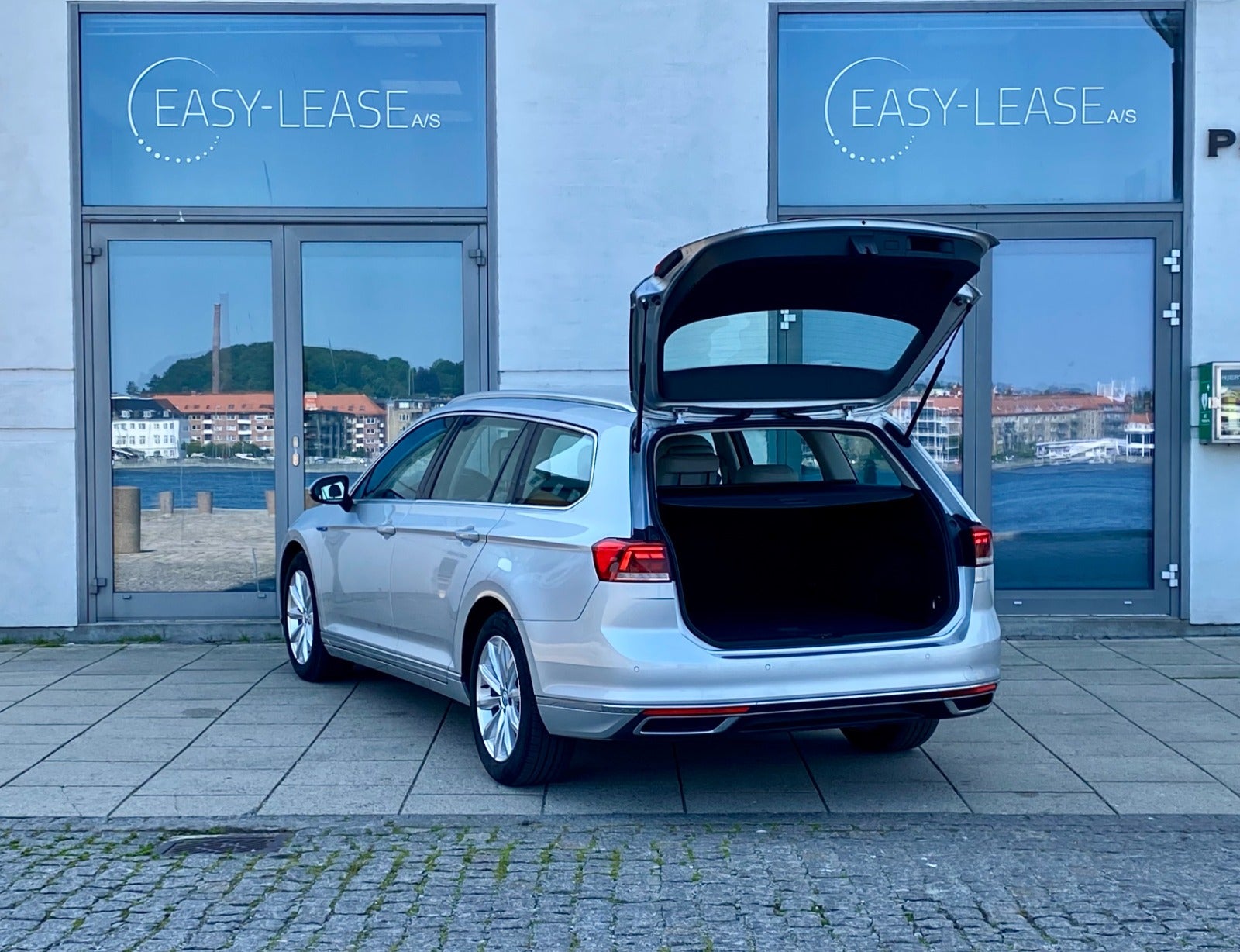 4400 | VW Passat 1,4 GTE Variant DSG