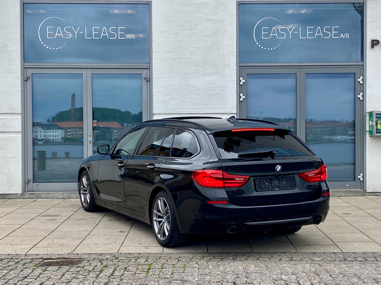 2589 | BMW 530d 3,0 Touring Sport Line aut.