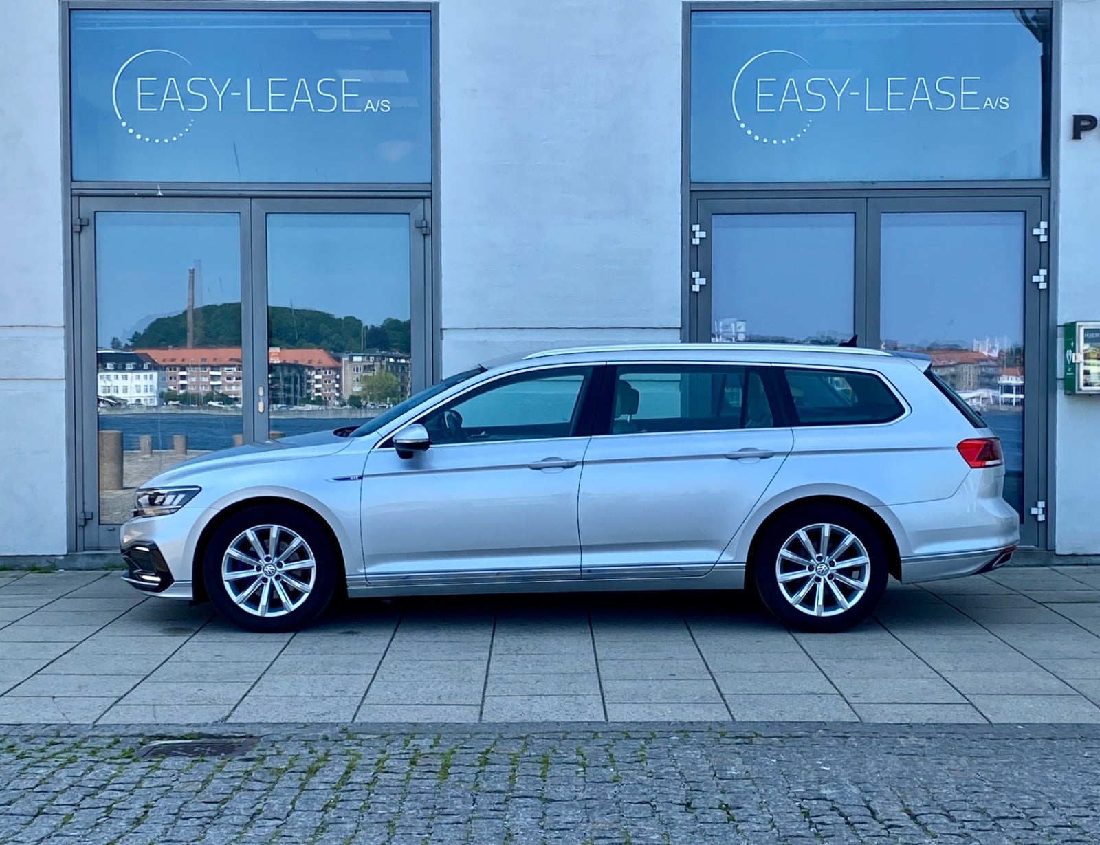 4400 | VW Passat 1,4 GTE Variant DSG