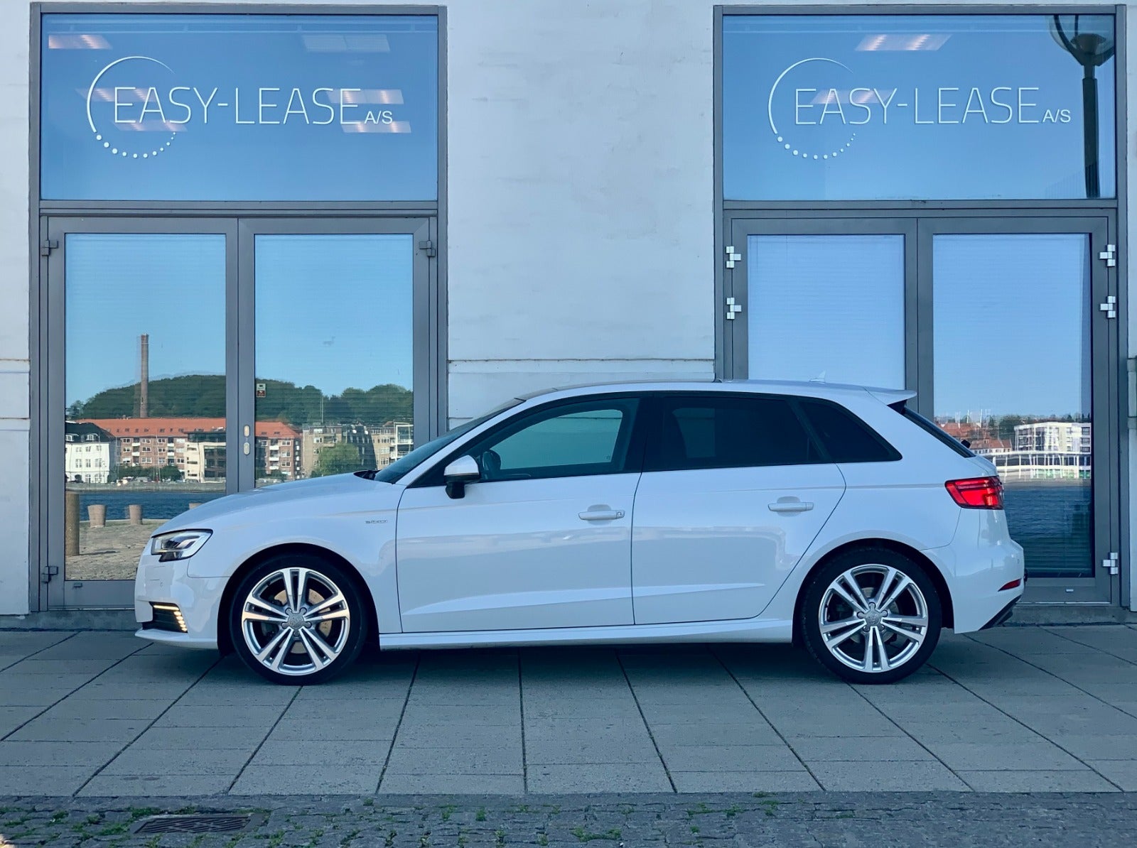 Audi A3 1,4 e-tron S-line Sportback S-tr.