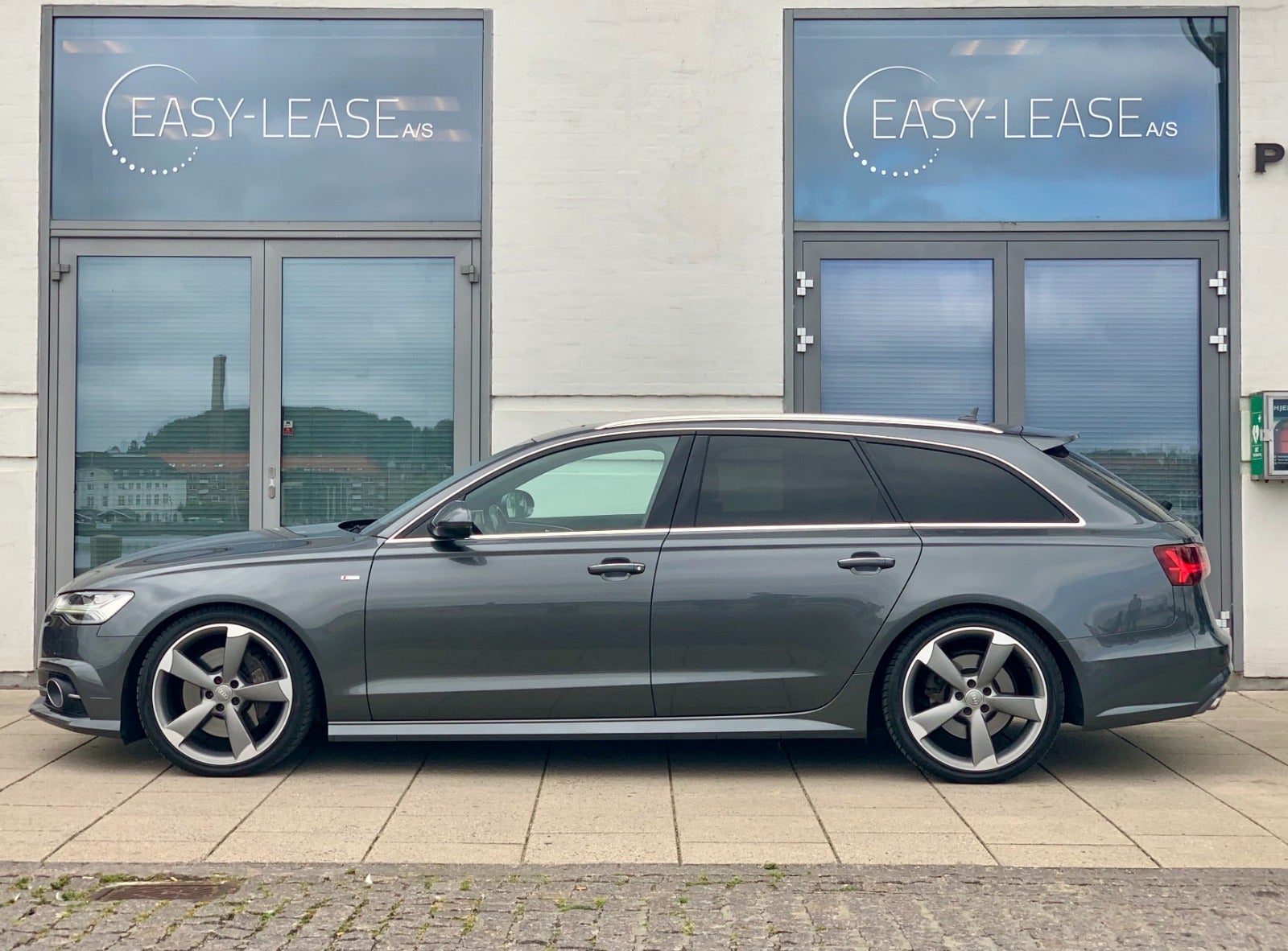 5003 | Audi A6 3,0 TDi 320 S-line Avant quattro Tiptr.