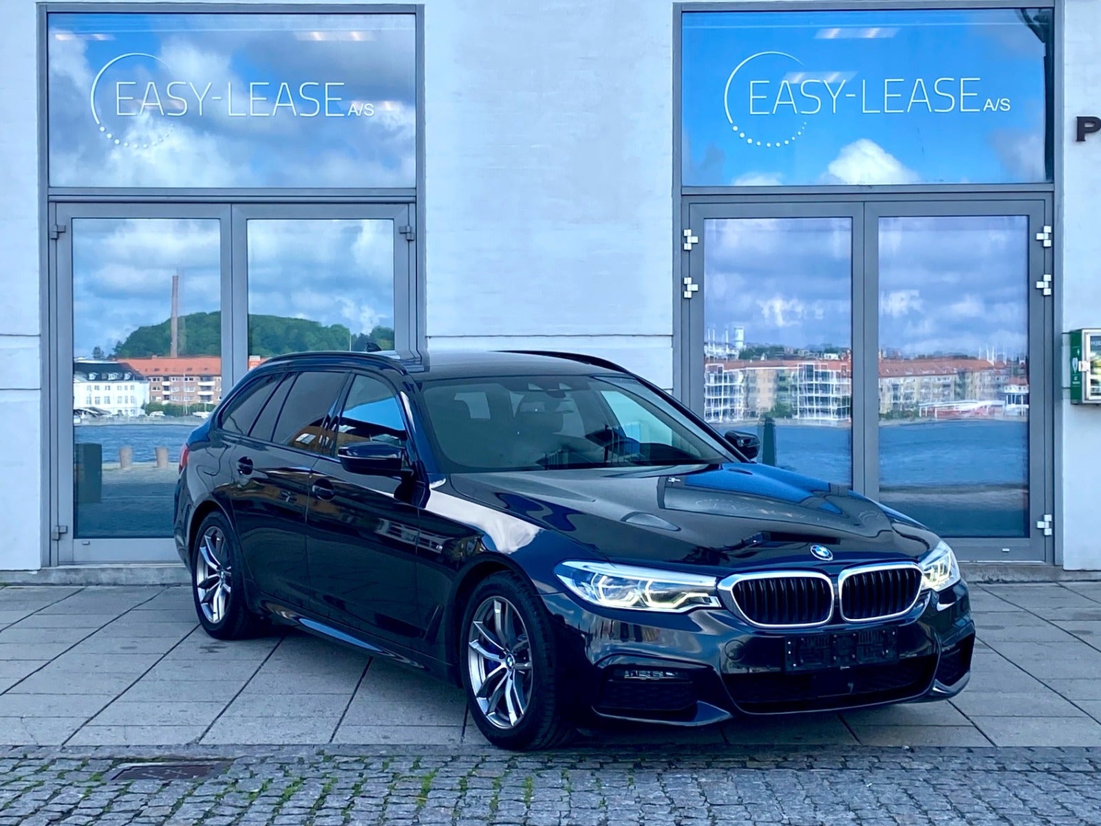 10883 | BMW 530d 3,0 Touring M-Sport aut.