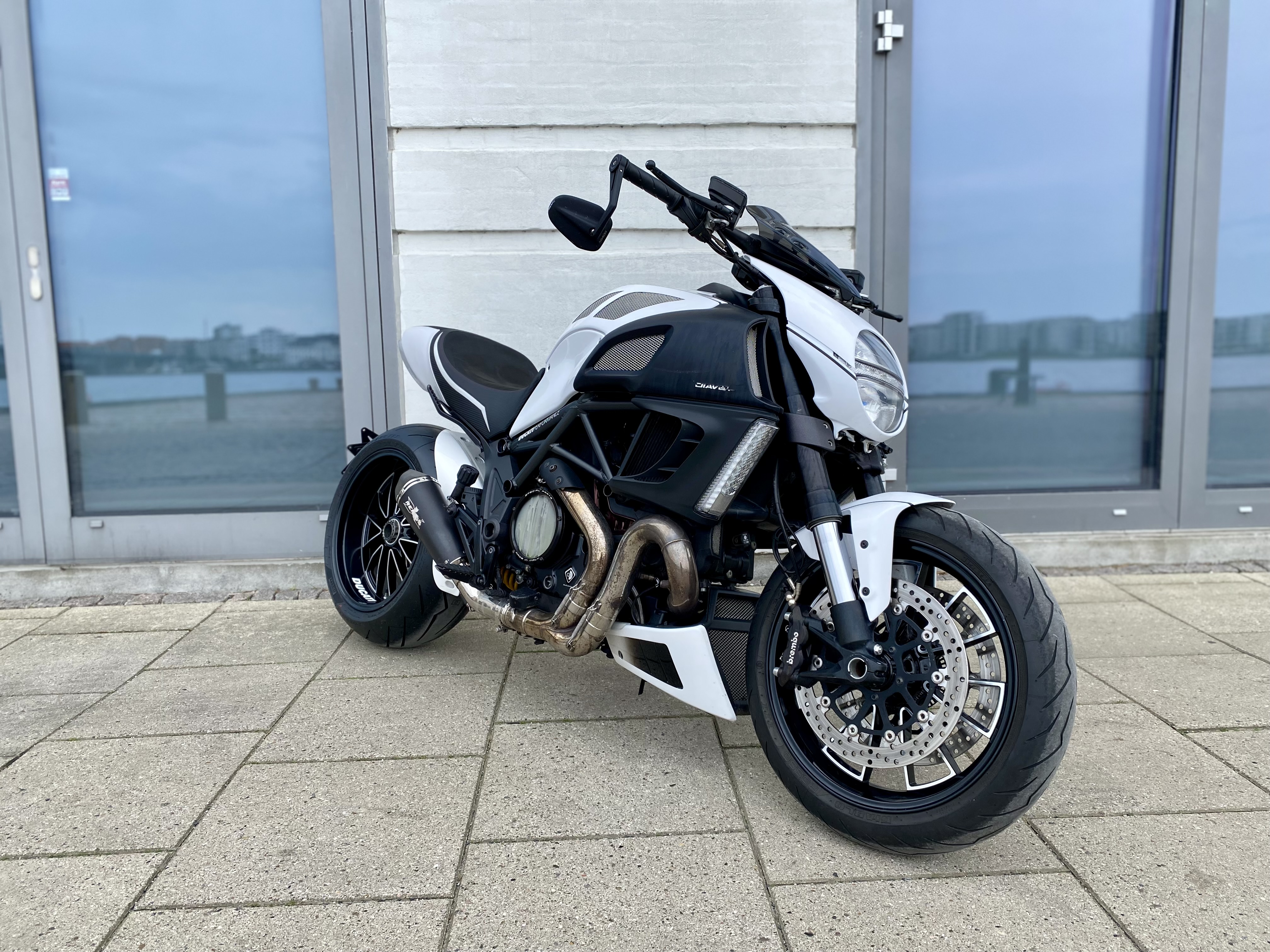 Ducati Diavel Carbon