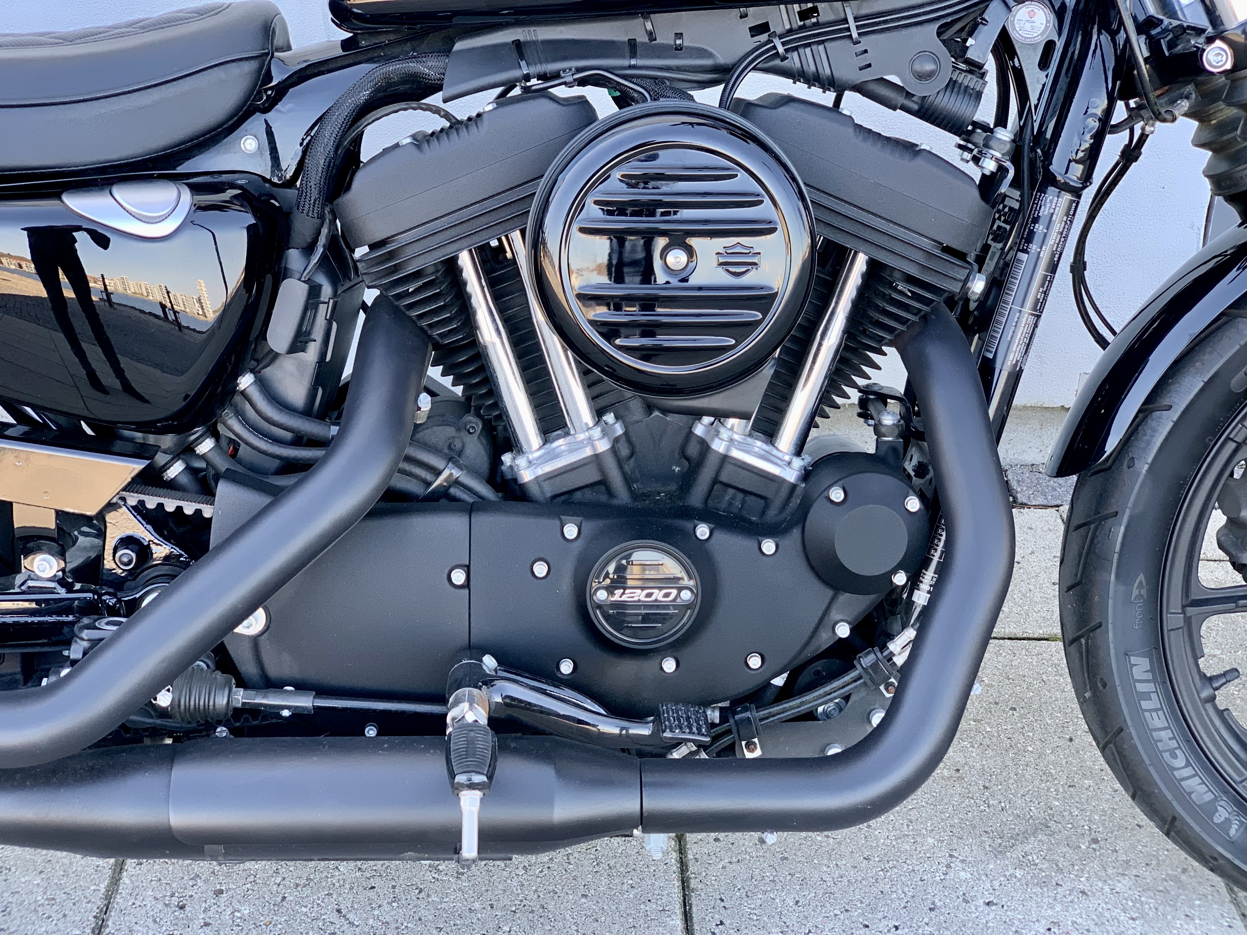 Harley-Davidson XL1200NS Iron