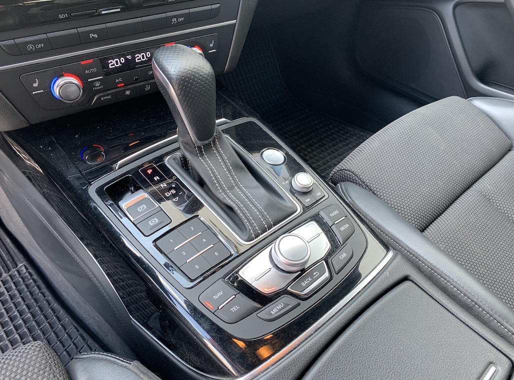 Audi A6 2.0 TDI Avant S-line