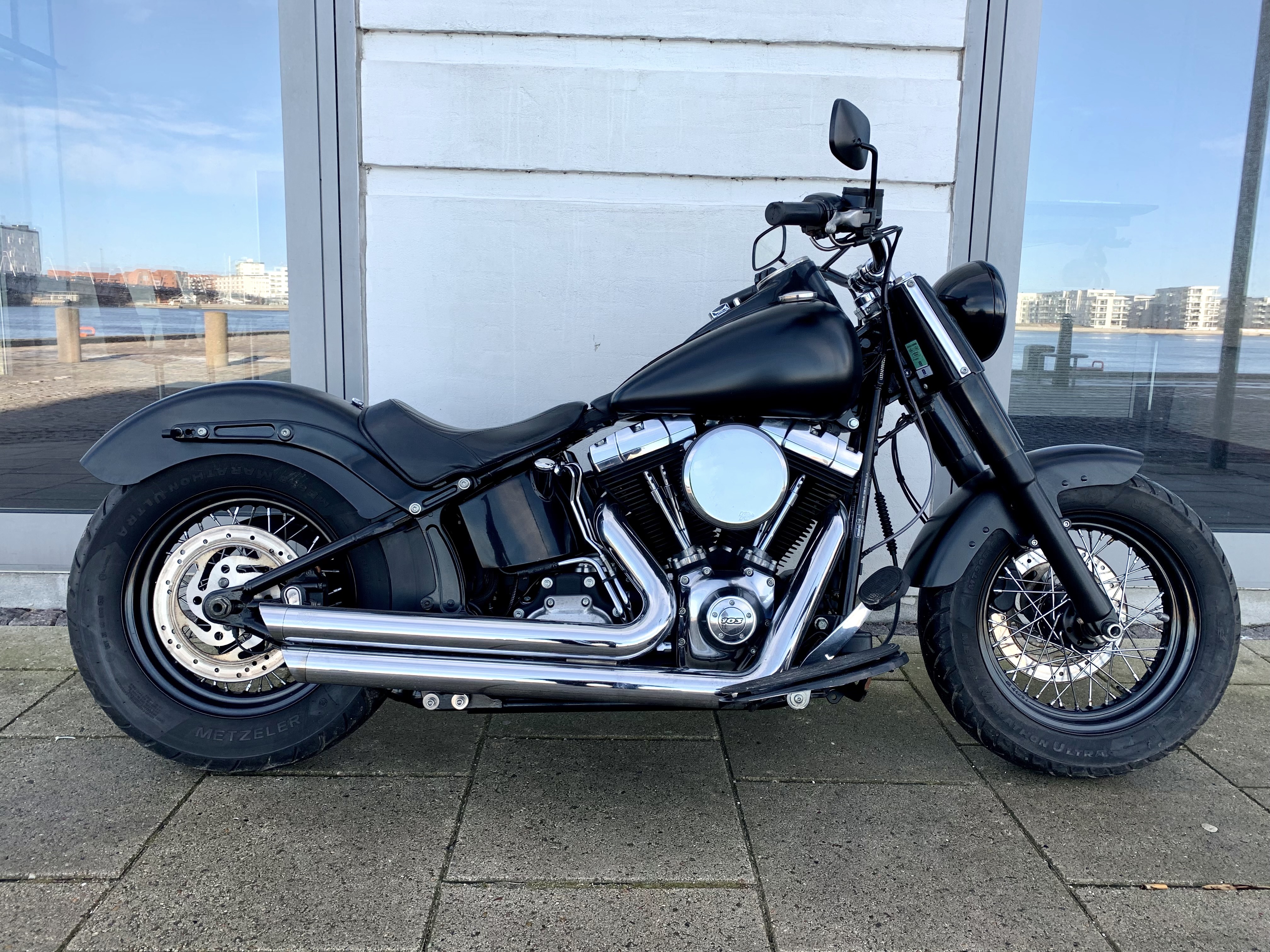 Harley-Davidson FLS Softail Slim