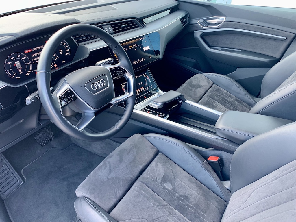 Audi Etron50 Quattro
