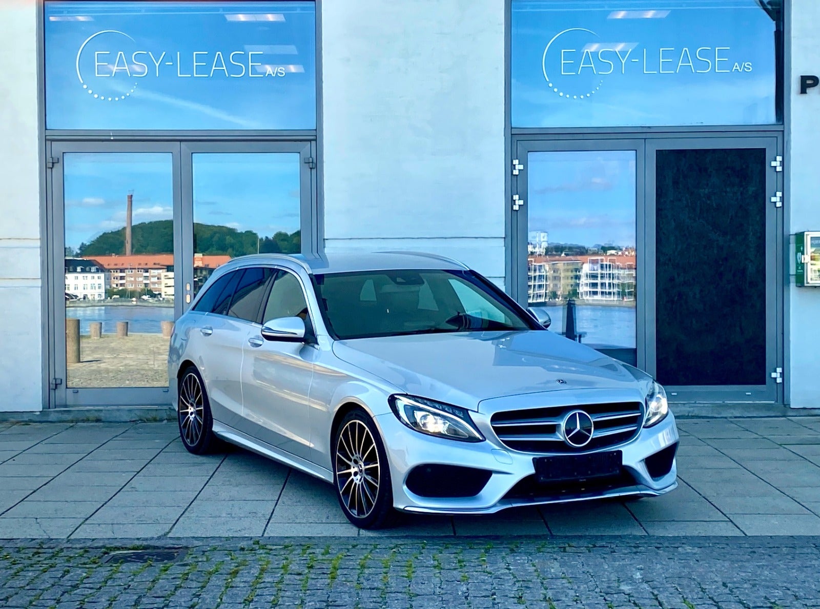 12000 | Mercedes C220 d 2,2 AMG Line stc. aut.