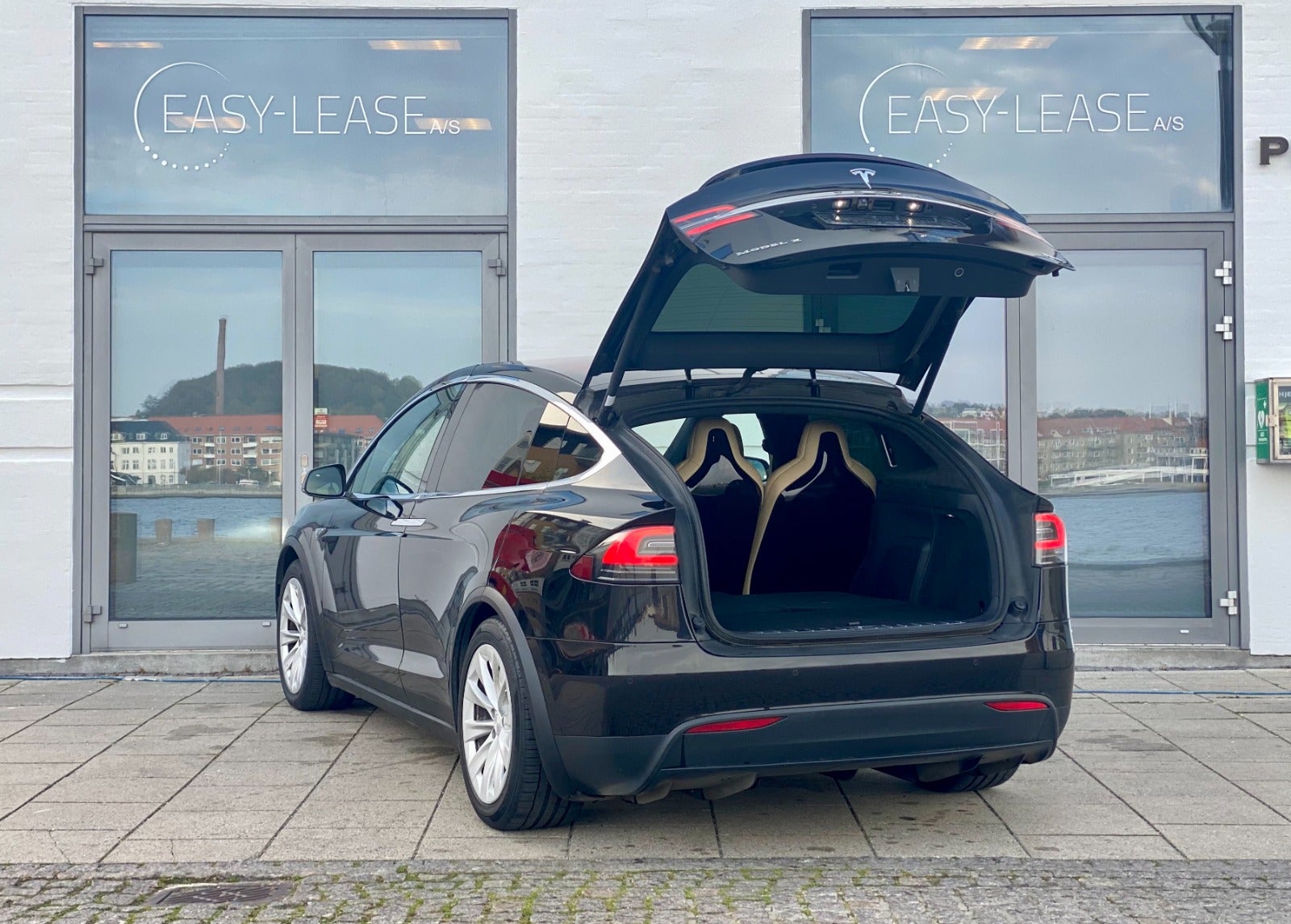 508 | Tesla Model X  90D