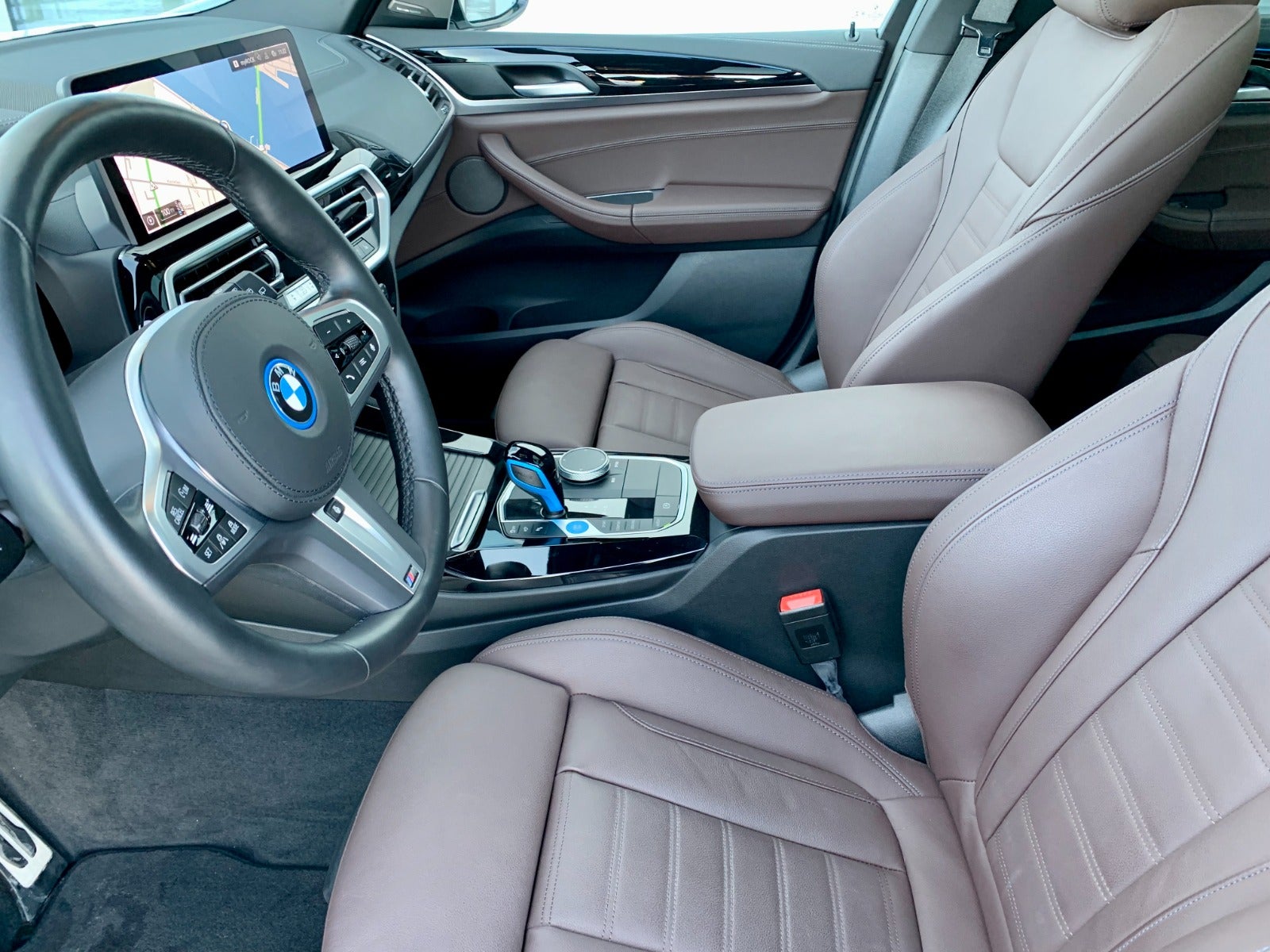 BMW iX3  Charged Plus M-Sport