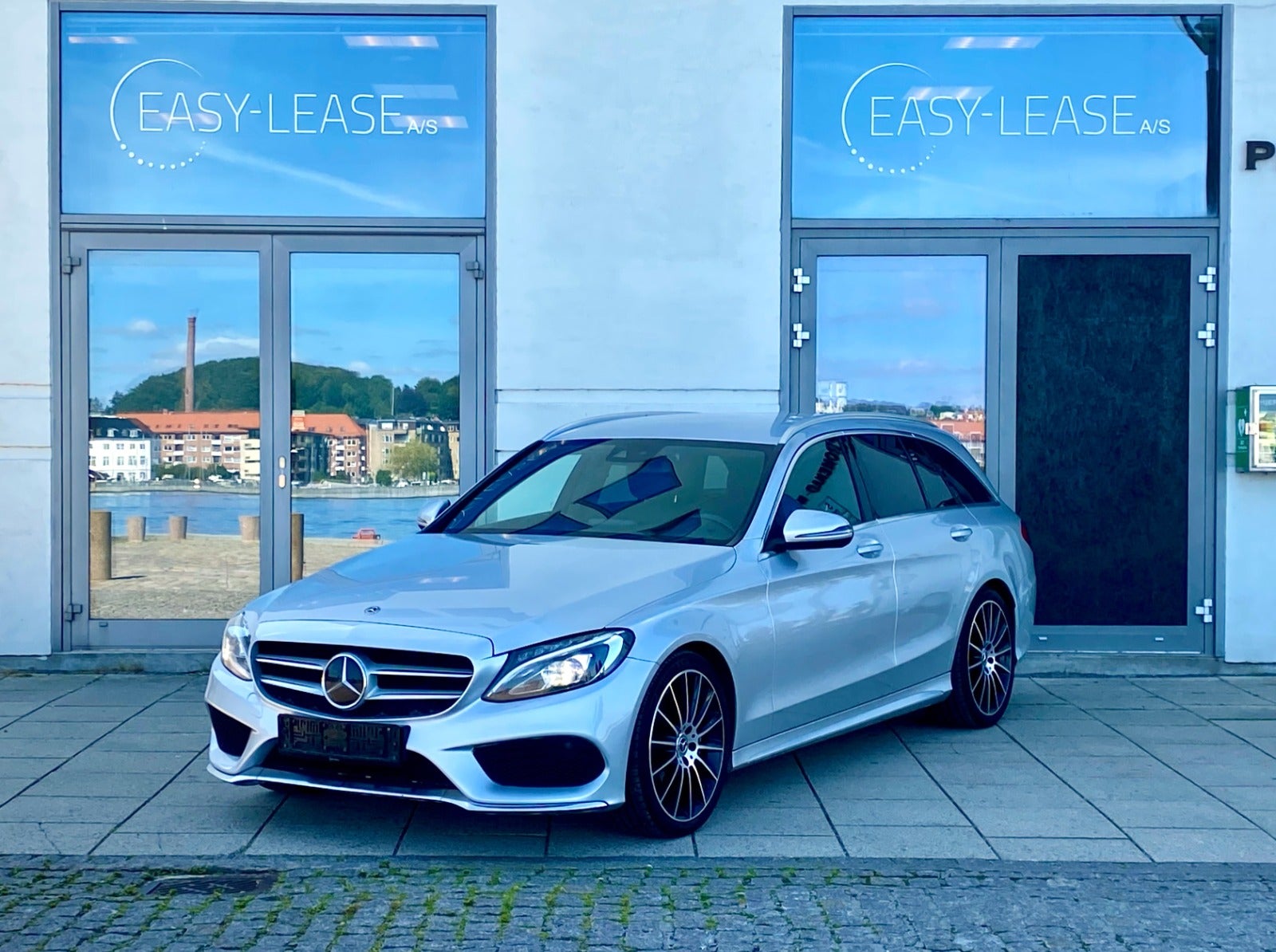 12000 | Mercedes C220 d 2,2 AMG Line stc. aut.