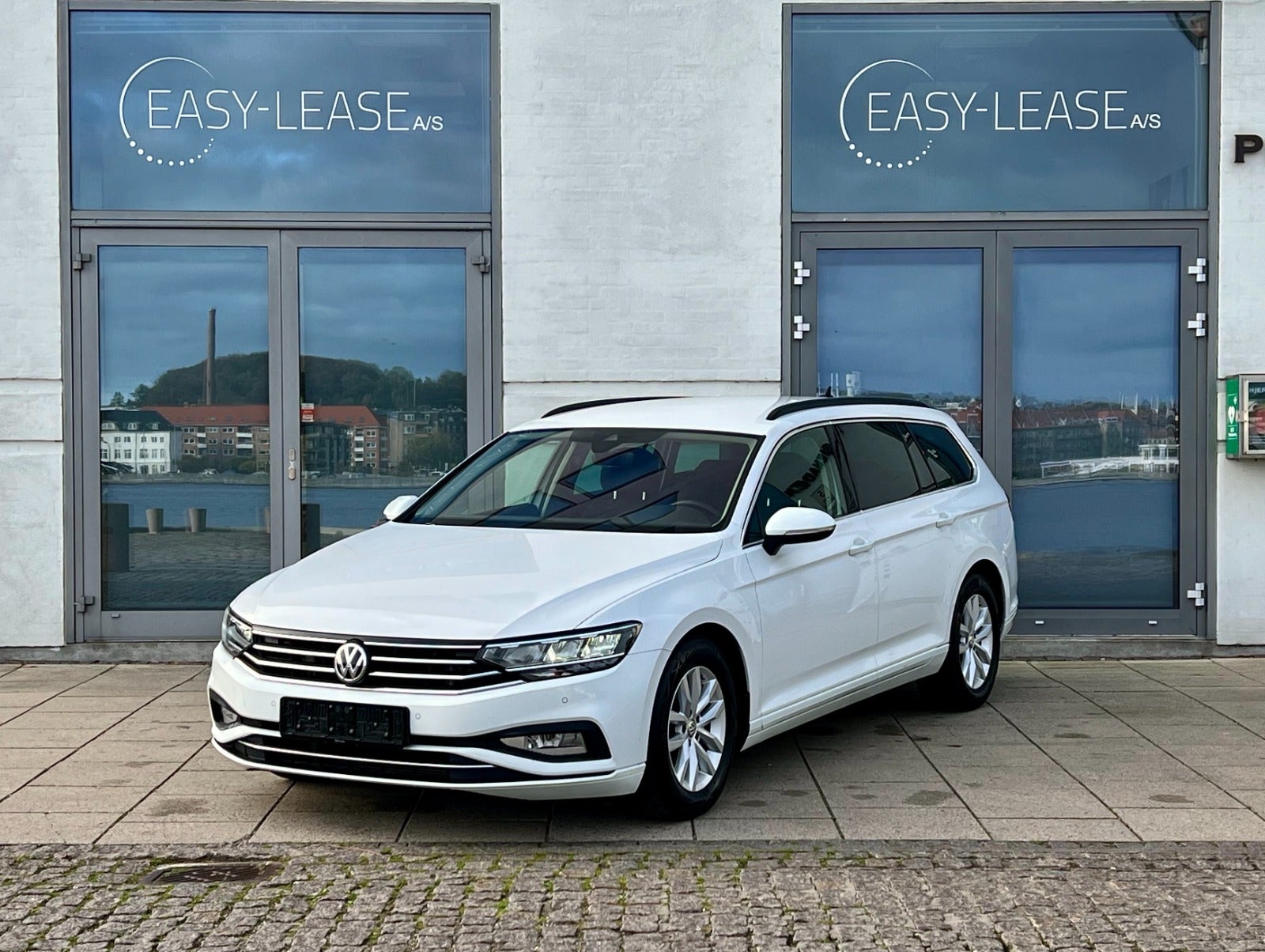 27843 | VW Passat 2,0 TDi 150 Business+ Variant DSG