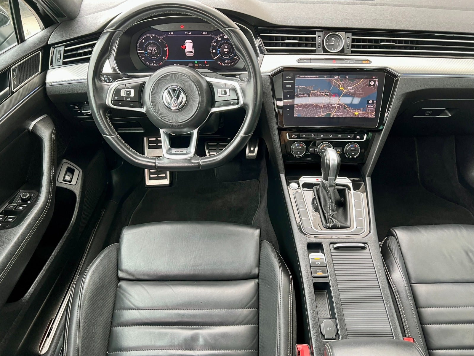VW Passat 2,0 TDi 190 R-line Variant DSG 4Motion