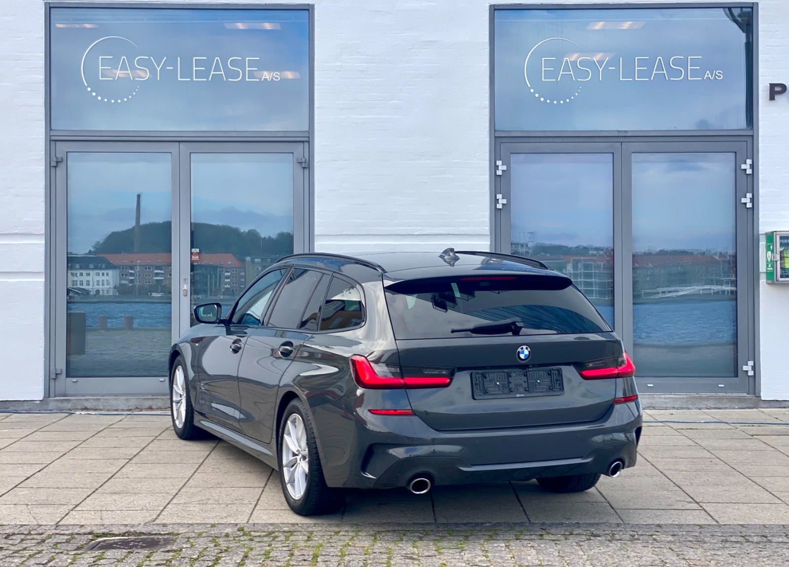 23719 | BMW 320d 2,0 Touring M-Sport aut.